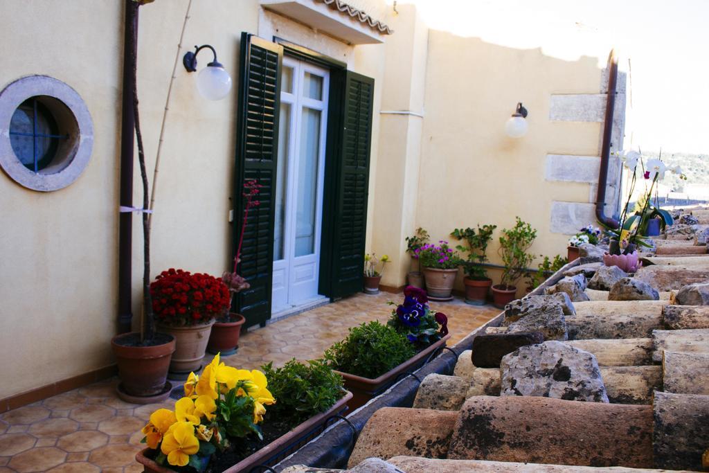 Risveglio Ibleo Bed and Breakfast Ragusa Exteriör bild