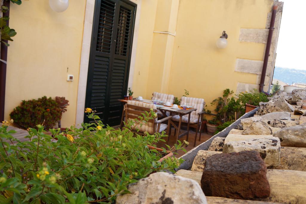 Risveglio Ibleo Bed and Breakfast Ragusa Exteriör bild